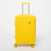 Valigetti Чемодан на 4-х колесах (желтый)