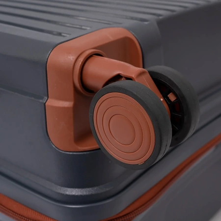 Чемодан Valigetti арт. 3618050-28